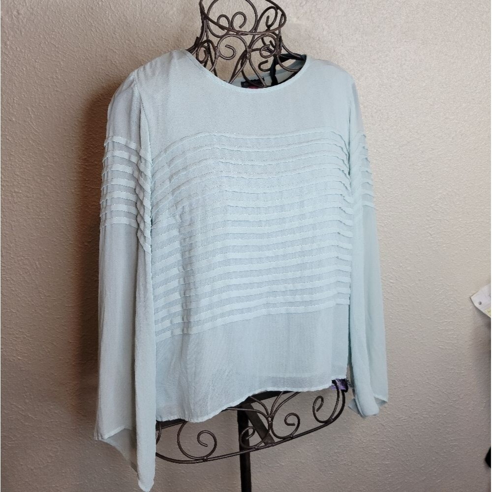 2/$20 Vince Camuto Blouse
